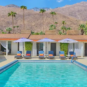 Little Paradise **** Palm Springs